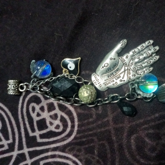 Witchy Hair bead. Handmade Upcycled Magick bead - Picture 2 of 2